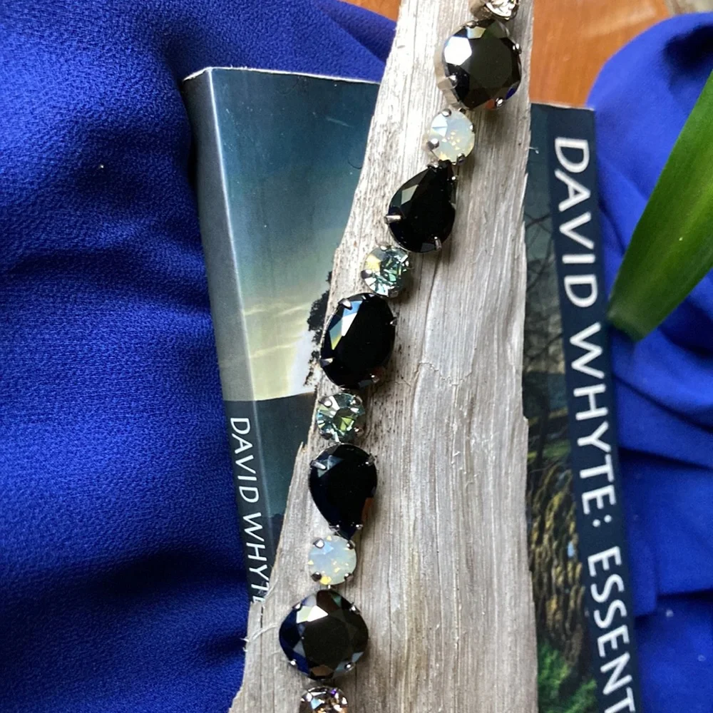 Sorrelli New Black Crystal & Silvertone Narcissus Necklace - Picture 7 of 10